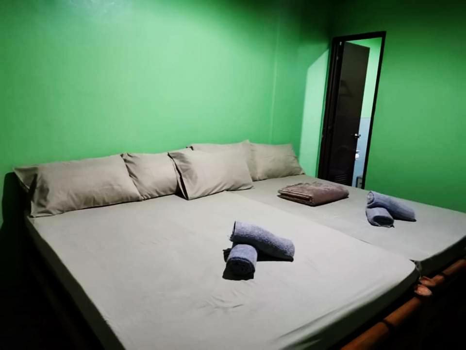 In-N-Out Guest House Siquijor Extérieur photo